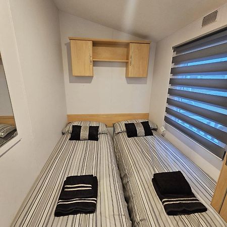 Tattershall Lakes Hot Tub Lodge Breaks Buitenkant foto