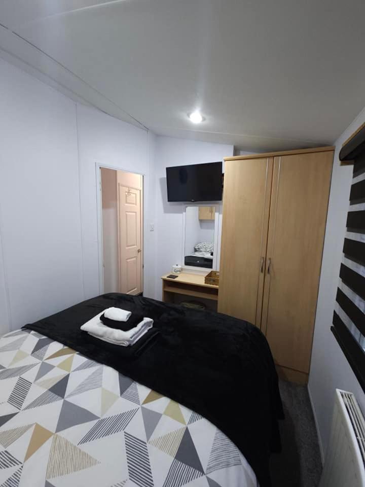 Tattershall Lakes Hot Tub Lodge Breaks Buitenkant foto